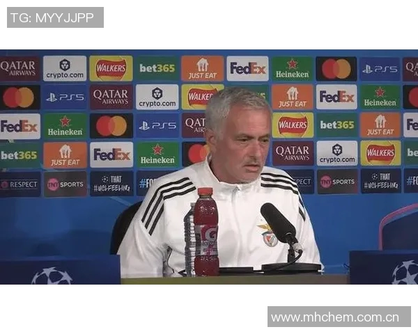 穆里尼奥热爱培养年轻球员赞扬瓦拉内小麦和切赫的潜力与表现