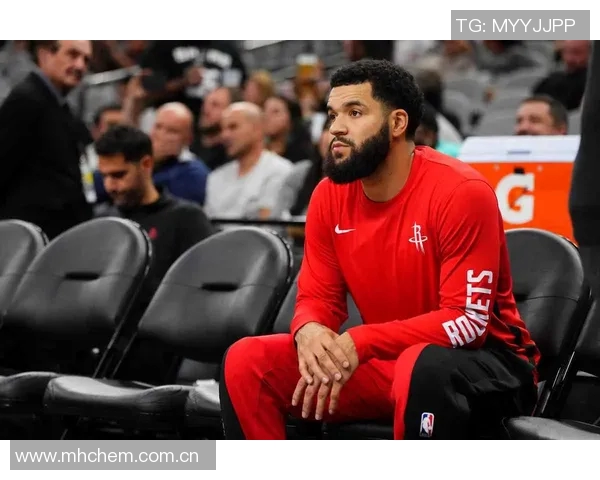 范弗里特激励狄龙挑战自我期待他展现40分风采的幽默瞬间