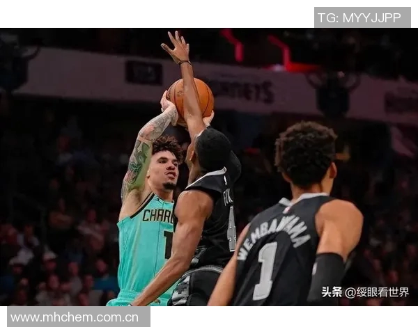 迪亚巴特生涯最佳表现狂揽18个篮板和12分助球队赢得胜利