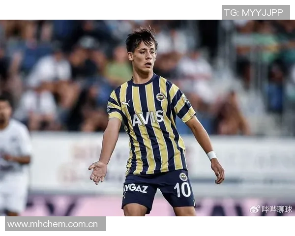 内马尔盛赞居莱尔为世界最佳中场土耳其美女球员专访精彩回顾